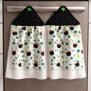 Hand crafted with love pot O’ gold set of two towels